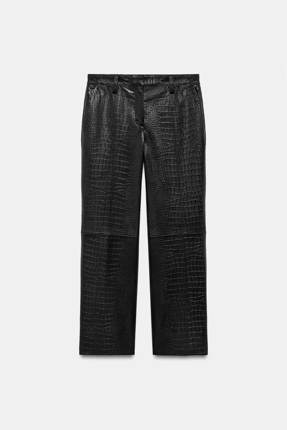БРЮКИ ИЗ КОЖИ С ТИСНЕНИЕМ ПОД КОЖУ КРОКОДИЛА — коллекция Zara «ZW» лимитированная серия