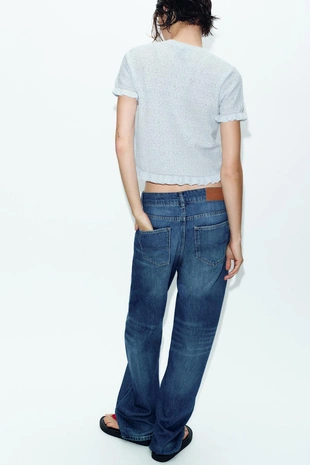 Вязаный кардиган с воланами