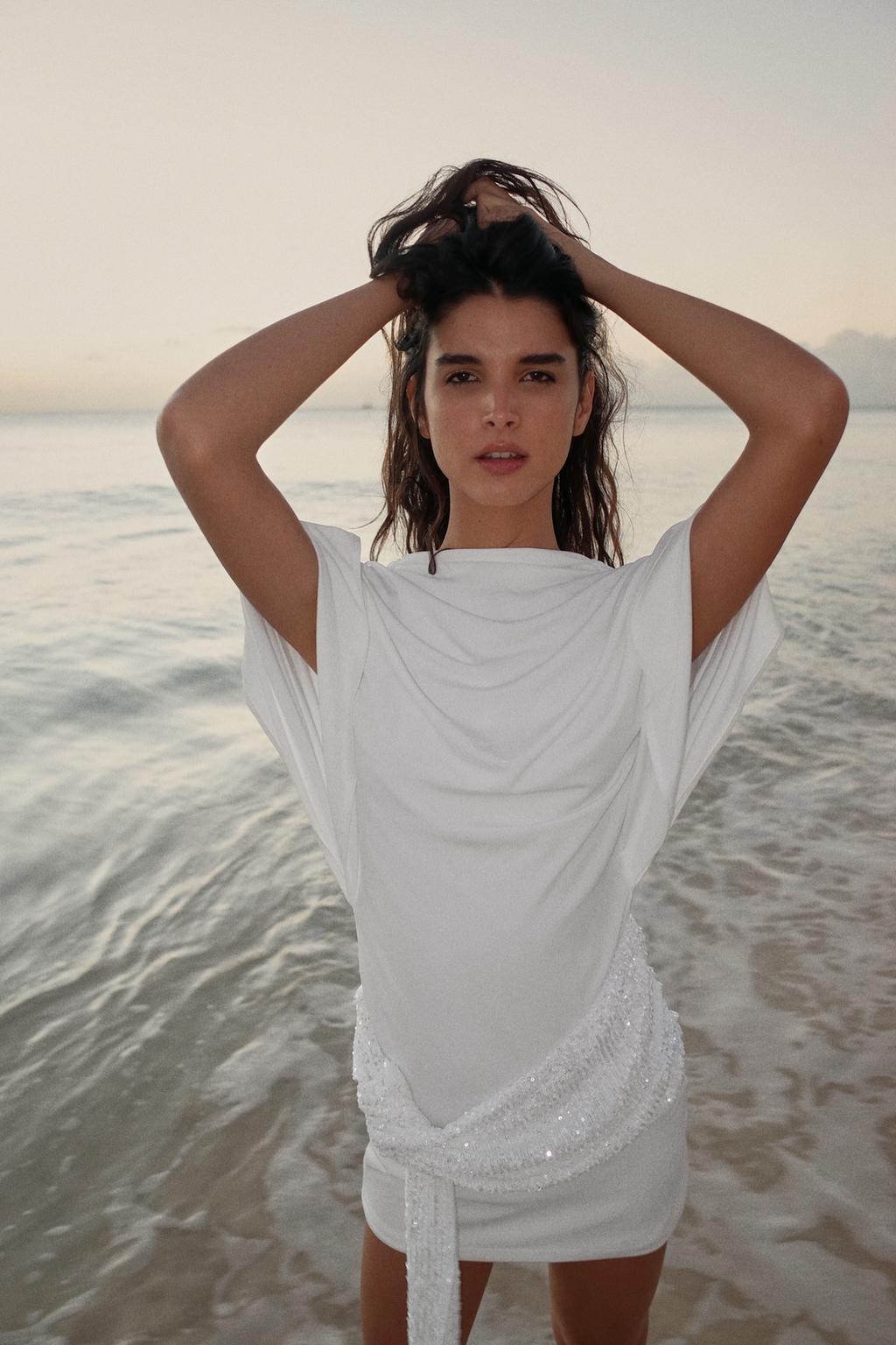 КОРОТКОЕ ПЛАТЬЕ С ПАЙЕТКАМИ