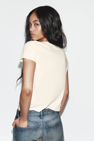 Футболка с разрезами и короткими рукавами- Заказать в России