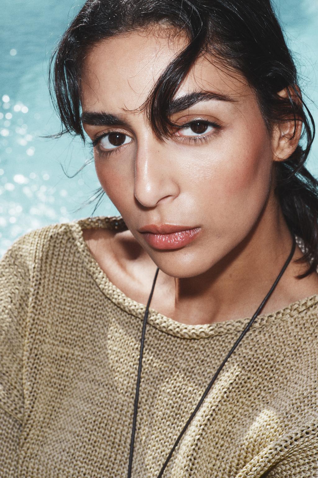 СВИТЕР С ВЫРЕЗОМ ЛОДОЧКОЙ