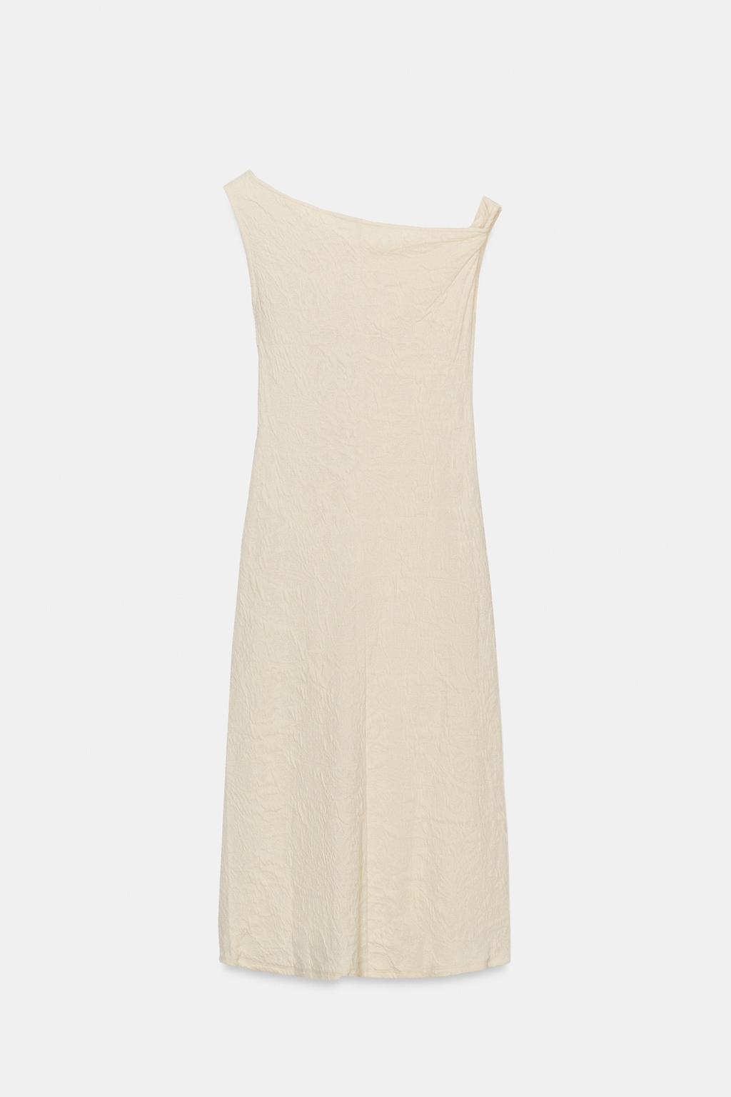 ЖАККАРДОВОЕ ПЛАТЬЕ СО СКЛАДКАМИ