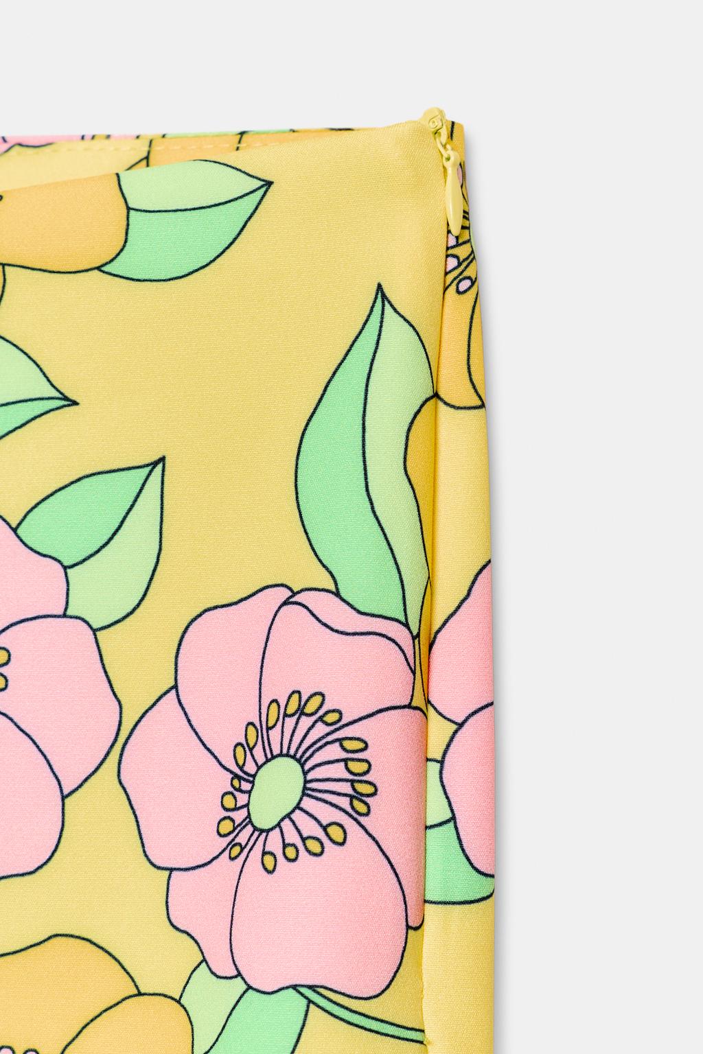 БРЮКИ КАПРИ С ЦВЕТОЧНЫМ ПРИНТОМ