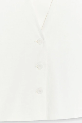 Жилет с пуговицами- Заказать в России