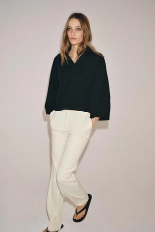 Трикотажный свитер с воротником поло- Заказать в России