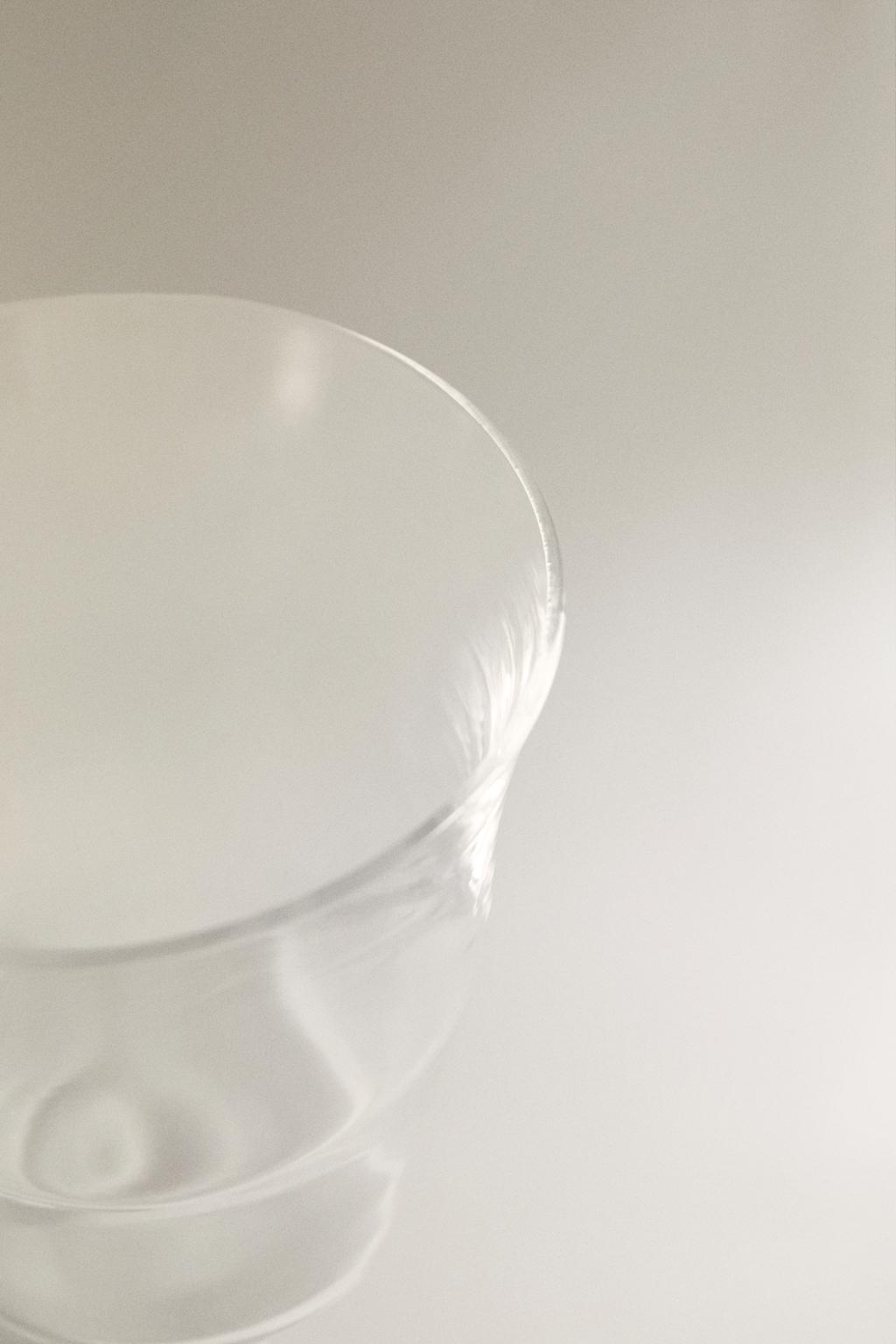 Стакан из стекла маленький