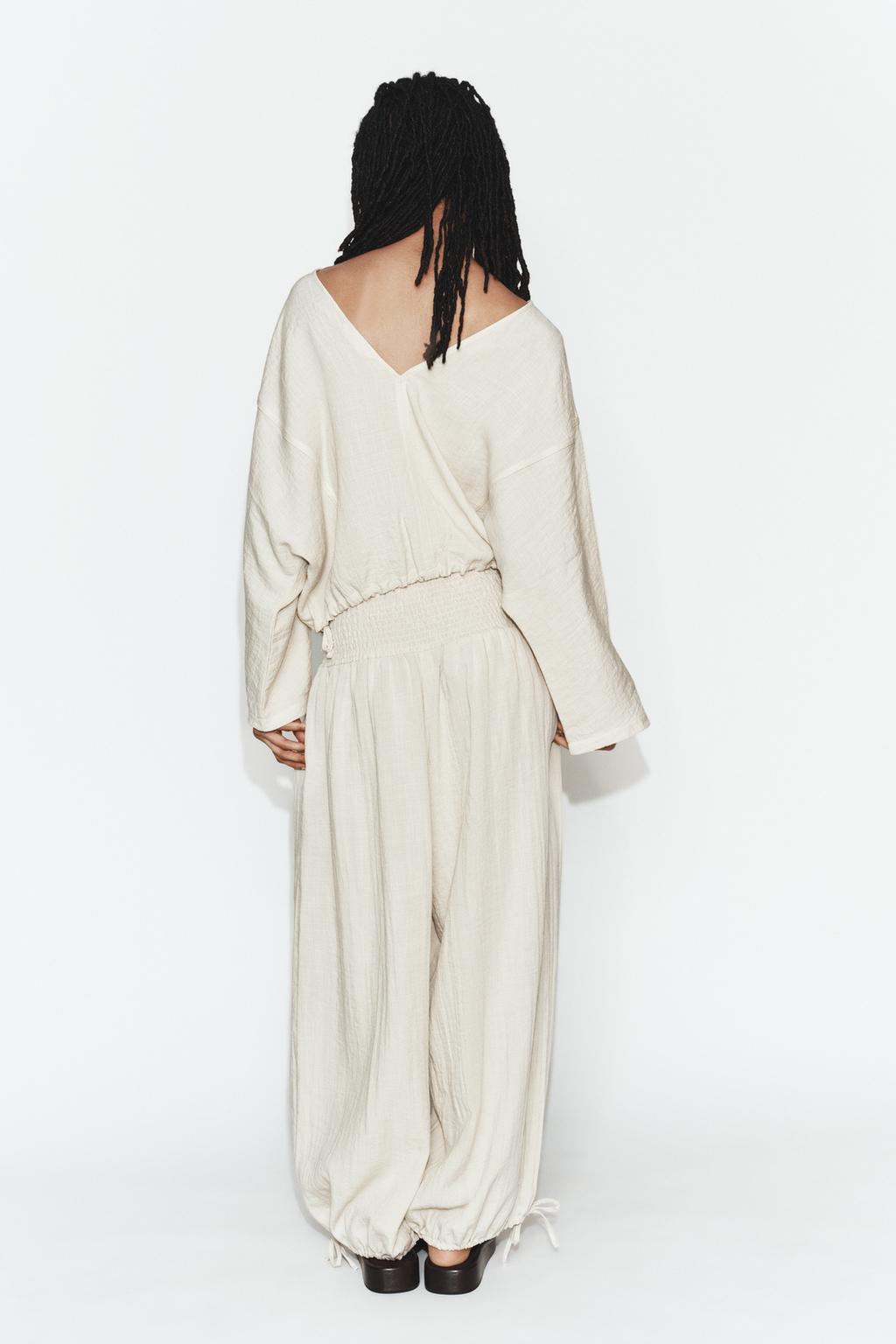 Рубашка с кейпом и застежкой на пуговицы