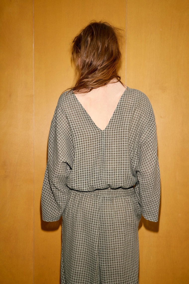 Рубашка-пончо в клетку