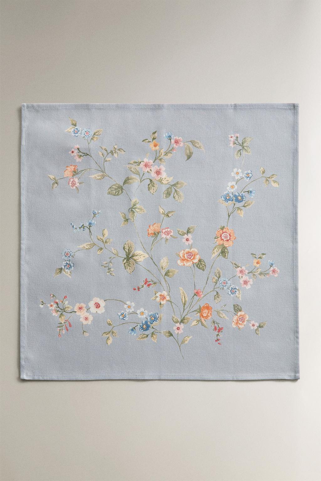 Набор маленьких салфеток с цветочным принтом (набор из 2 шт.)