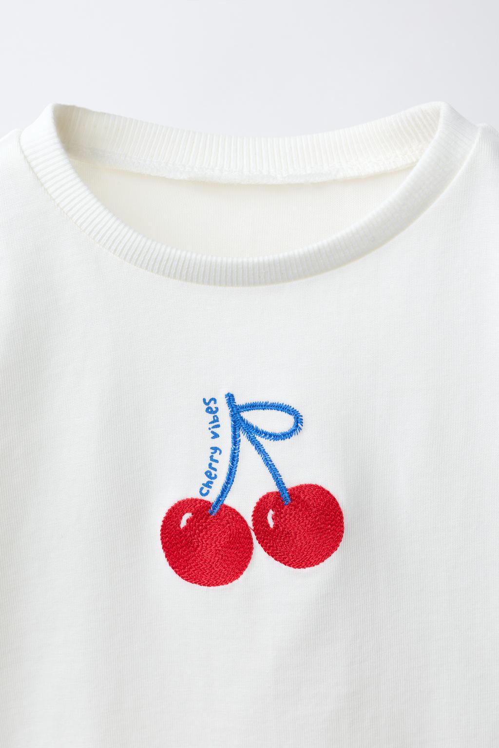 ФУТБОЛКА С ВЫШИВКОЙ