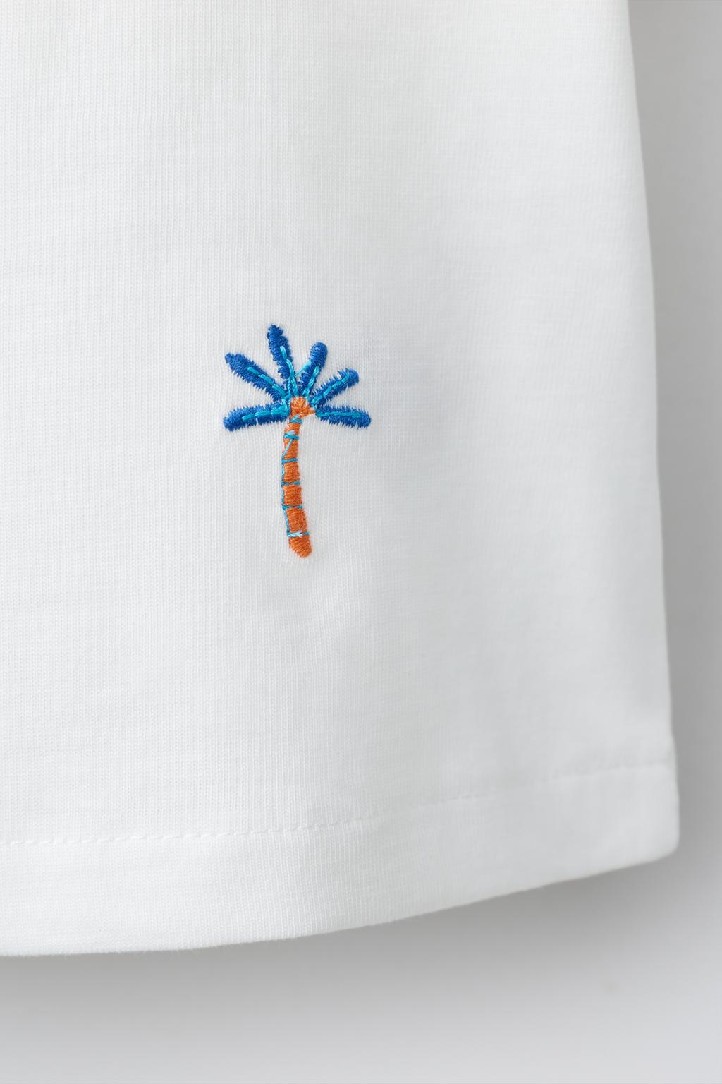 ФУТБОЛКА С ВЫШИВКОЙ