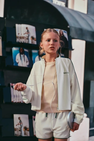 Толстовка с контрастной отделкой в рубчик и молнией- Заказать в России