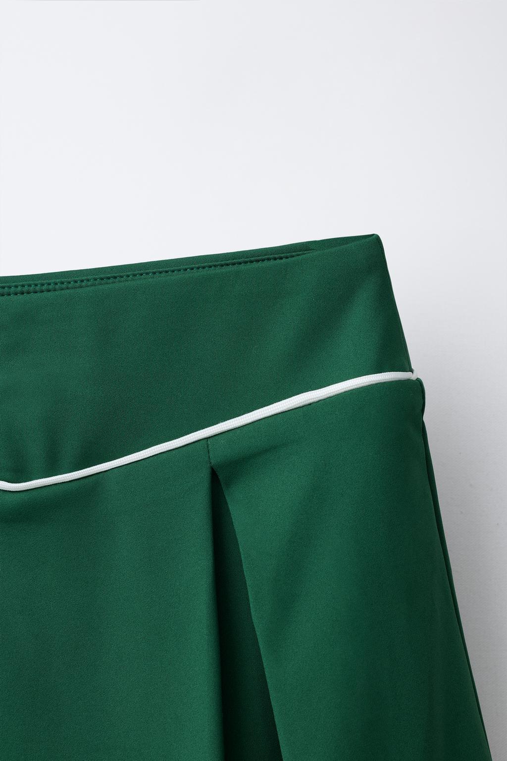 ЮБКА В СКЛАДКУ С КОНТРАСТНОЙ ОТДЕЛКОЙ