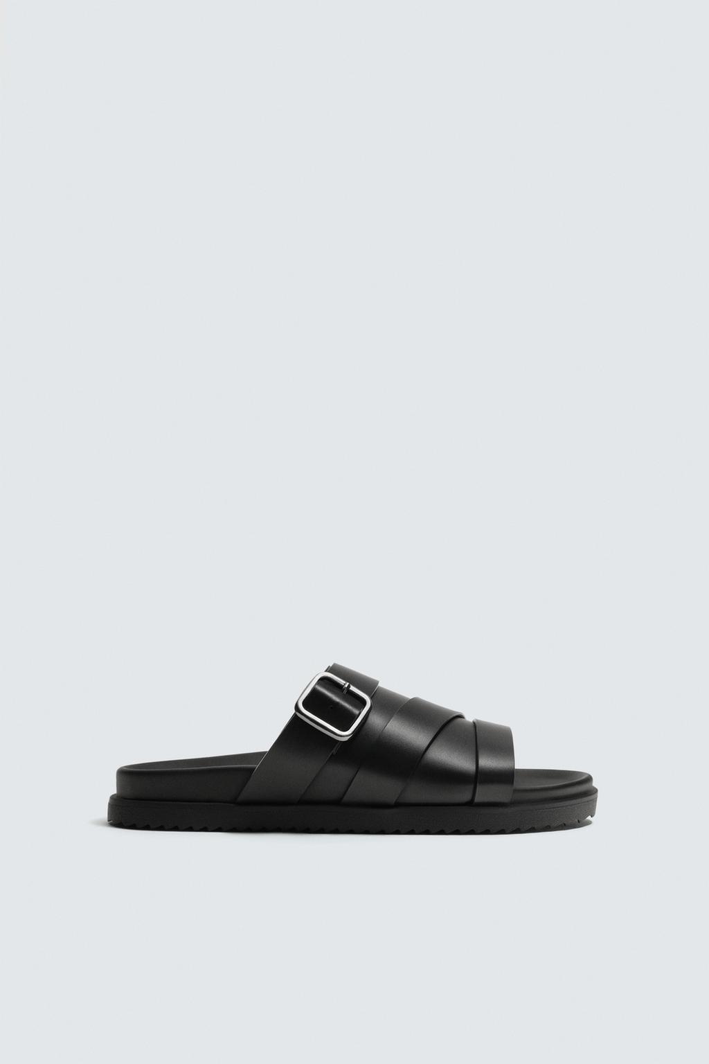 САНДАЛИИ С ПРЯЖКОЙ