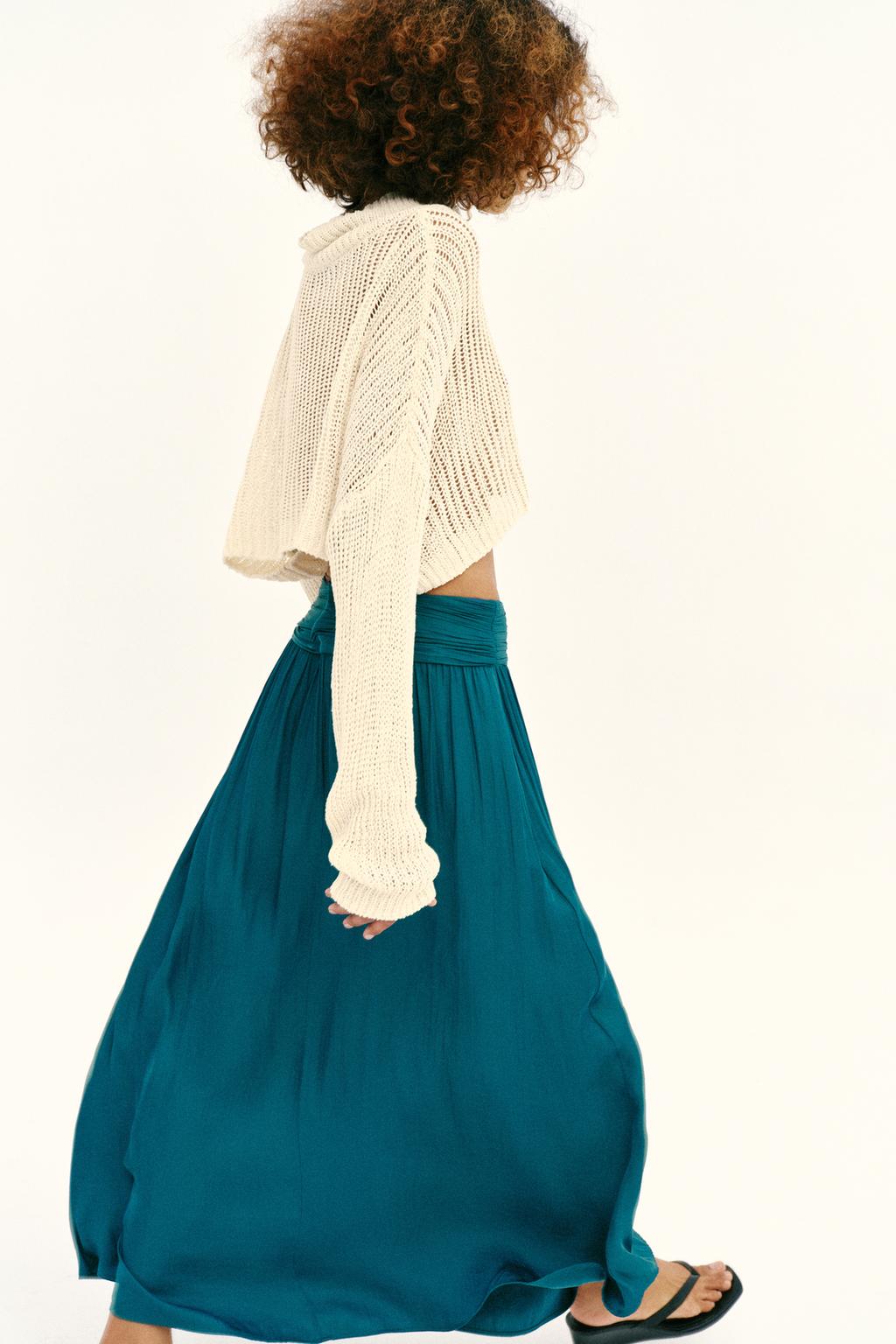 АТЛАСНАЯ ЮБКА МИДИ