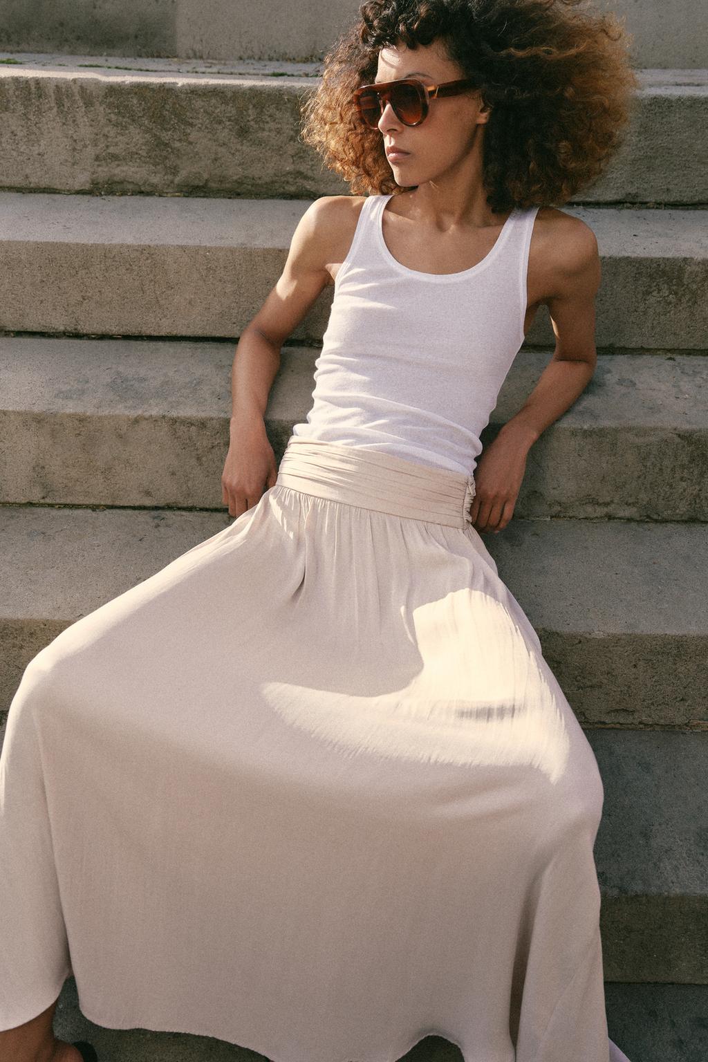 АТЛАСНАЯ ЮБКА МИДИ