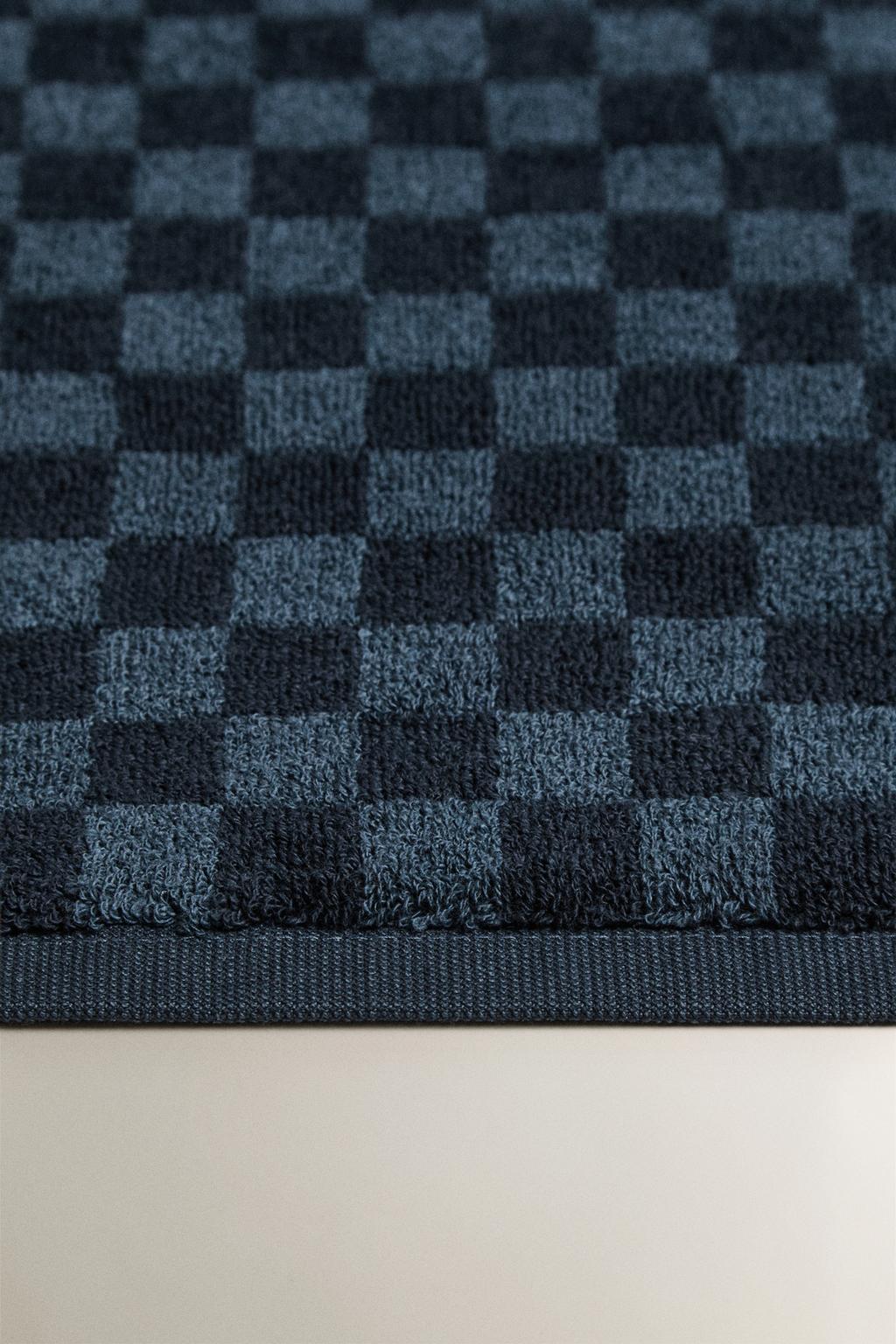 Коврик для ванны в клетку