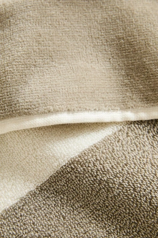 Полосатое пляжное полотенце- Заказать в России