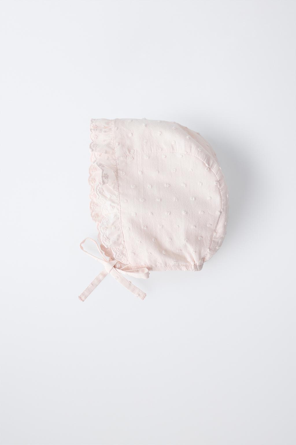 ЧЕПЧИК С ВОЛАНАМИ ИЗ СЕТЧАТОЙ ТКАНИ