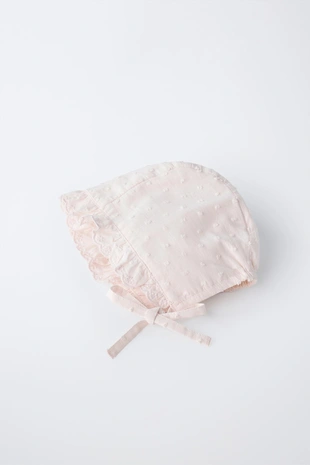 Чепчик с воланами из сетчатой ткани- Заказать в России