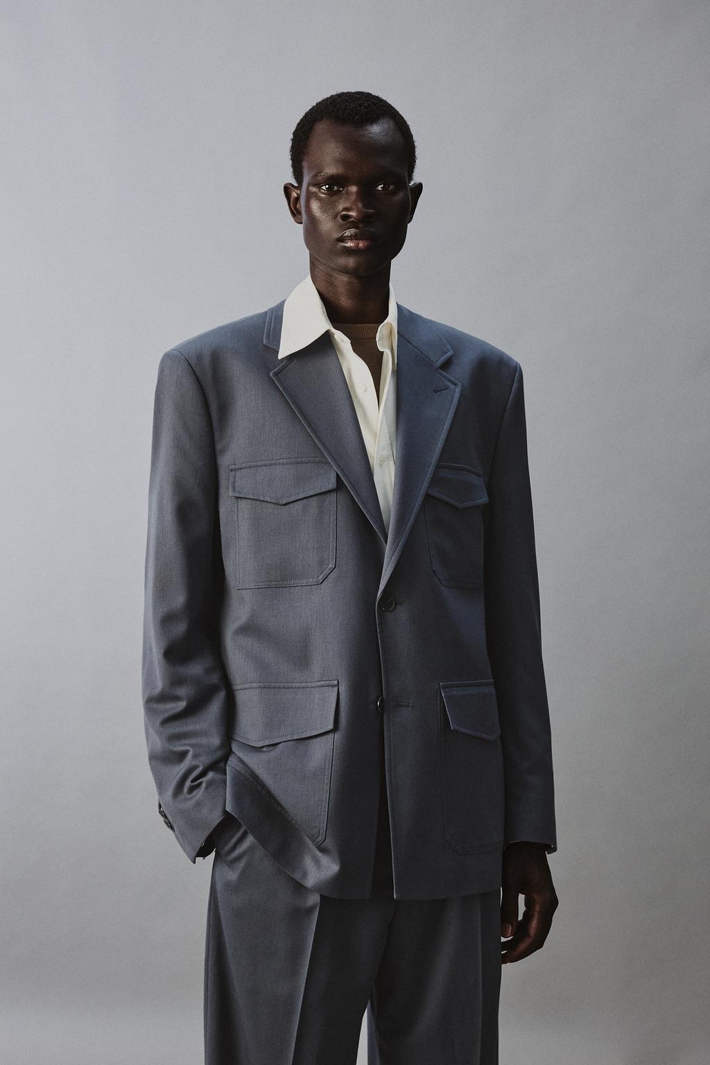 КОСТЮМНЫЙ ПИДЖАК С КАРМАНАМИ