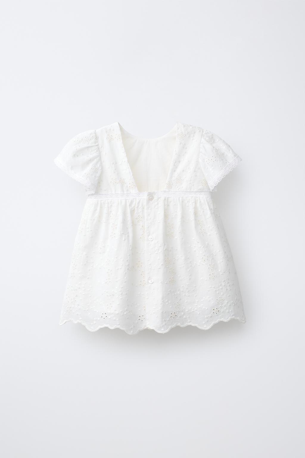 ПЛАТЬЕ С ВЫШИТЫМИ ЦВЕТАМИ