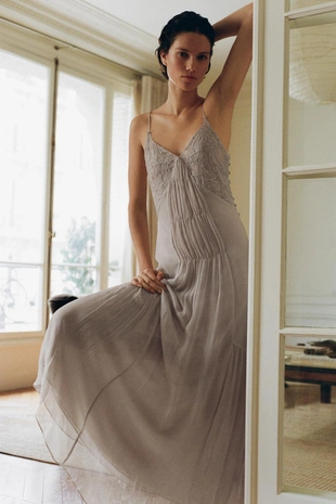 Длинное платье из 100% вискозы с кружевом- Заказать в России