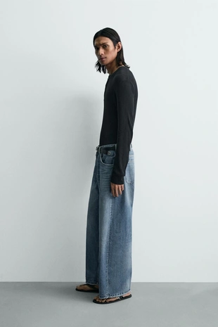 Джинсы Relaxed Fit с разрезами- Заказать в России