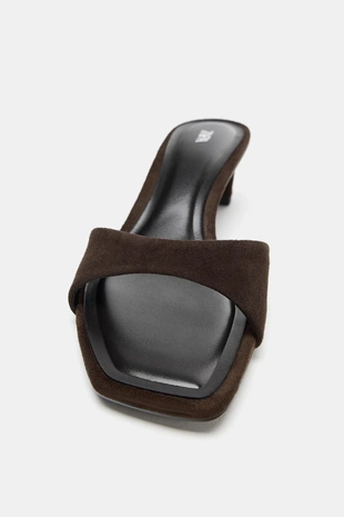 Замшевые босоножки на каблуке- Заказать в России