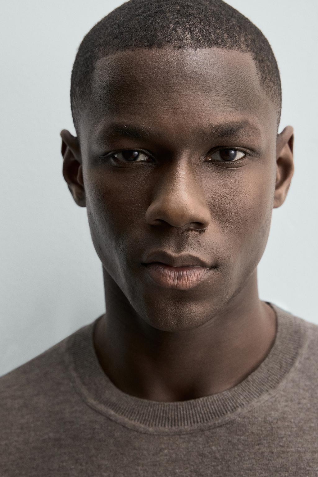 ФУТБОЛКА REGULAR FIT