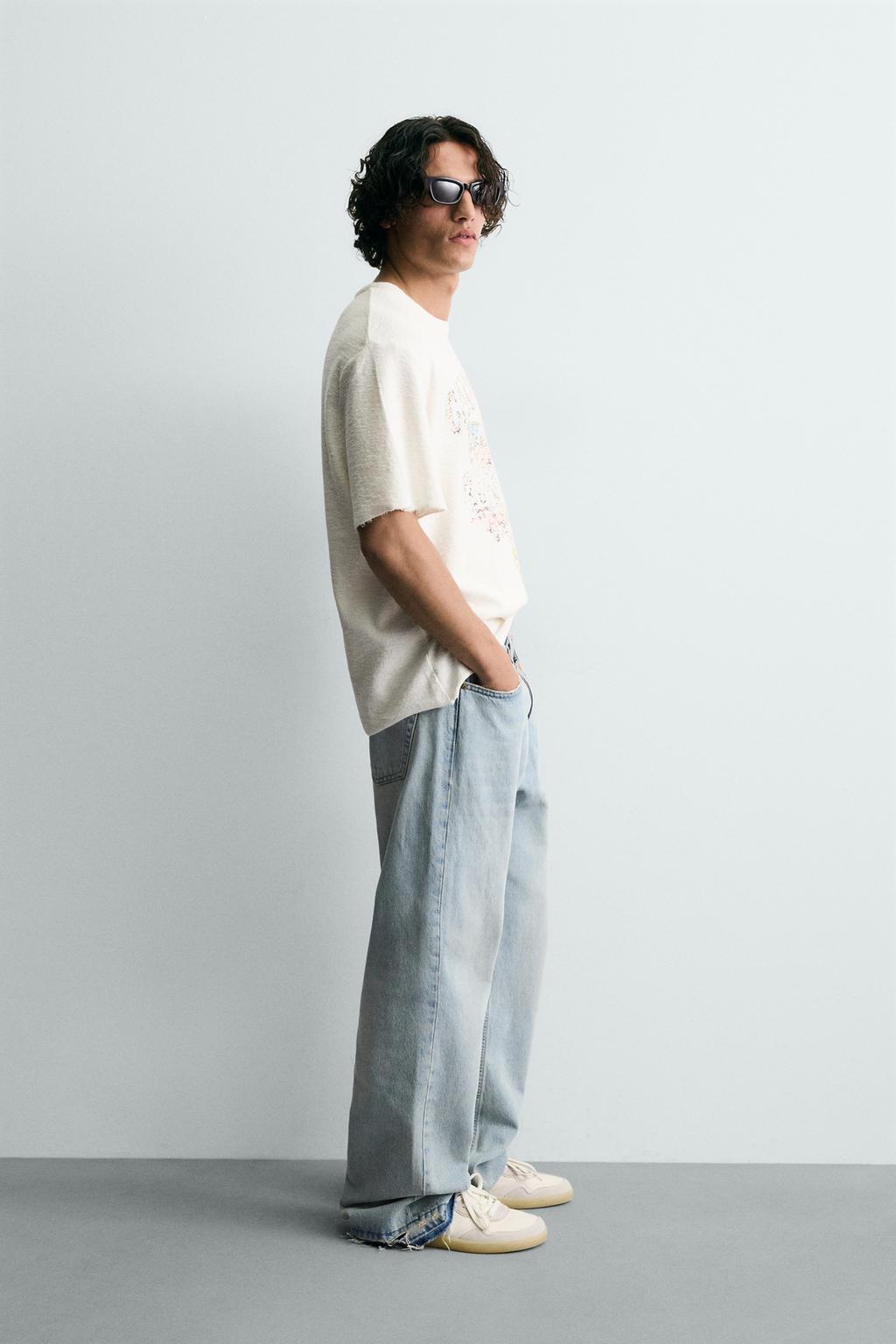 ФУТБОЛКА С ПРИНТОМ И ЭФФЕКТОМ ПОТЕРТОСТИ