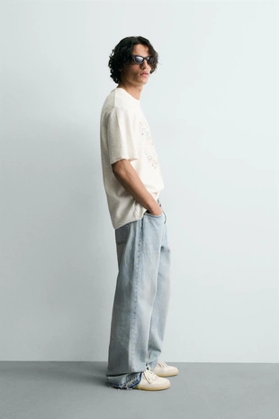 Футболка с принтом и эффектом потертости- Заказать в России