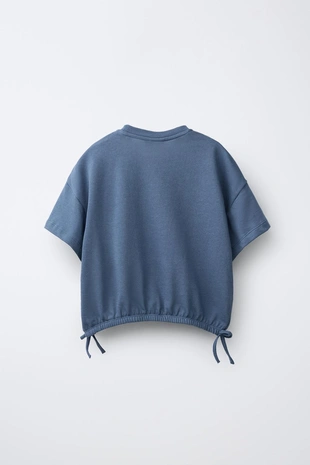 Комплект из футболки с завязками и брюк-джоггеров