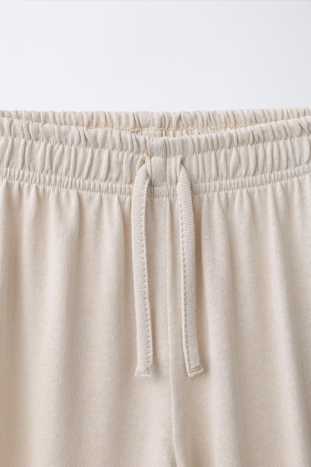 КОМПЛЕКТ ИЗ ФУТБОЛКИ С ЗАВЯЗКАМИ И БРЮК-ДЖОГГЕРОВ