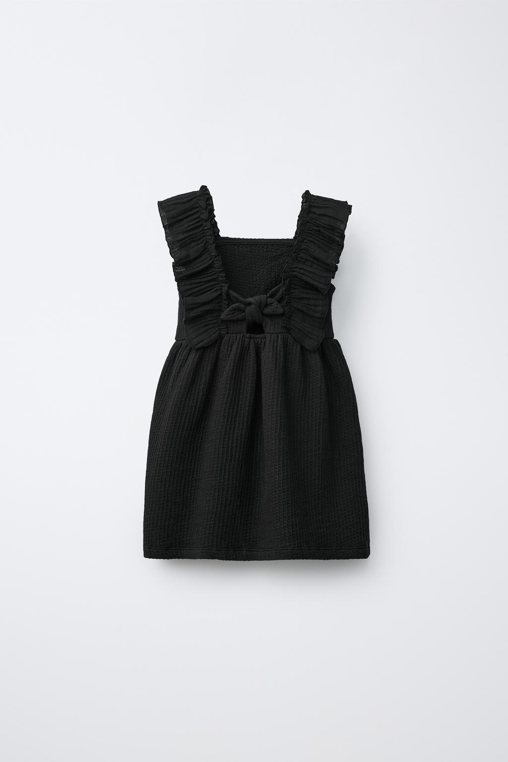 Платье с текстурой и рюшами