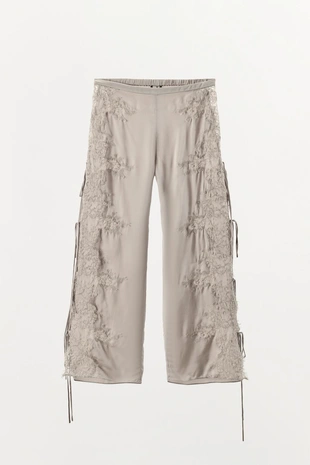 Атласные брюки с кружевом и разрезами- Заказать в России