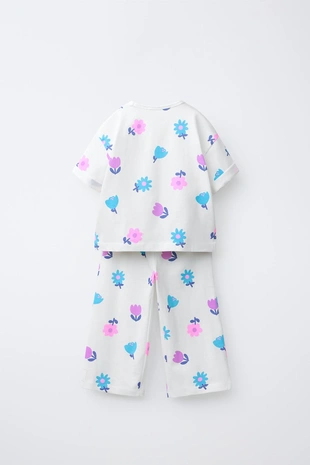 Комплект из футболки и брюк-джоггеров с принтом- Заказать в России