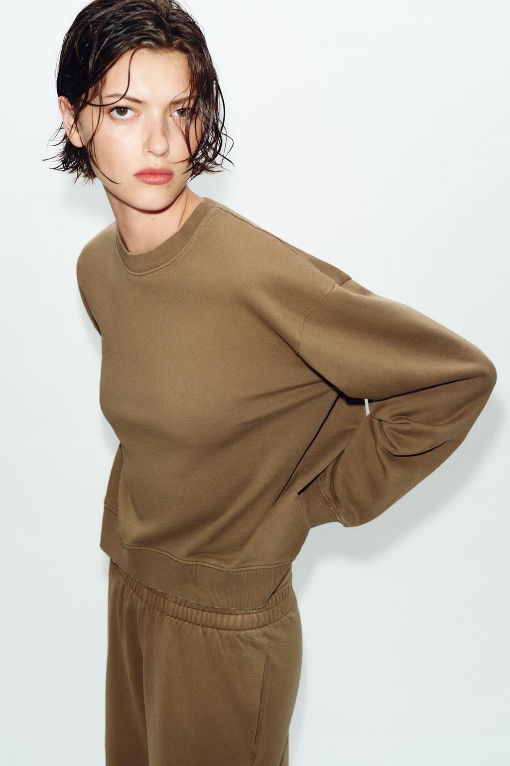 ТОЛСТОВКА ИЗ ТКАНИ С ЭФФЕКТОМ ПОТЕРТОСТИ