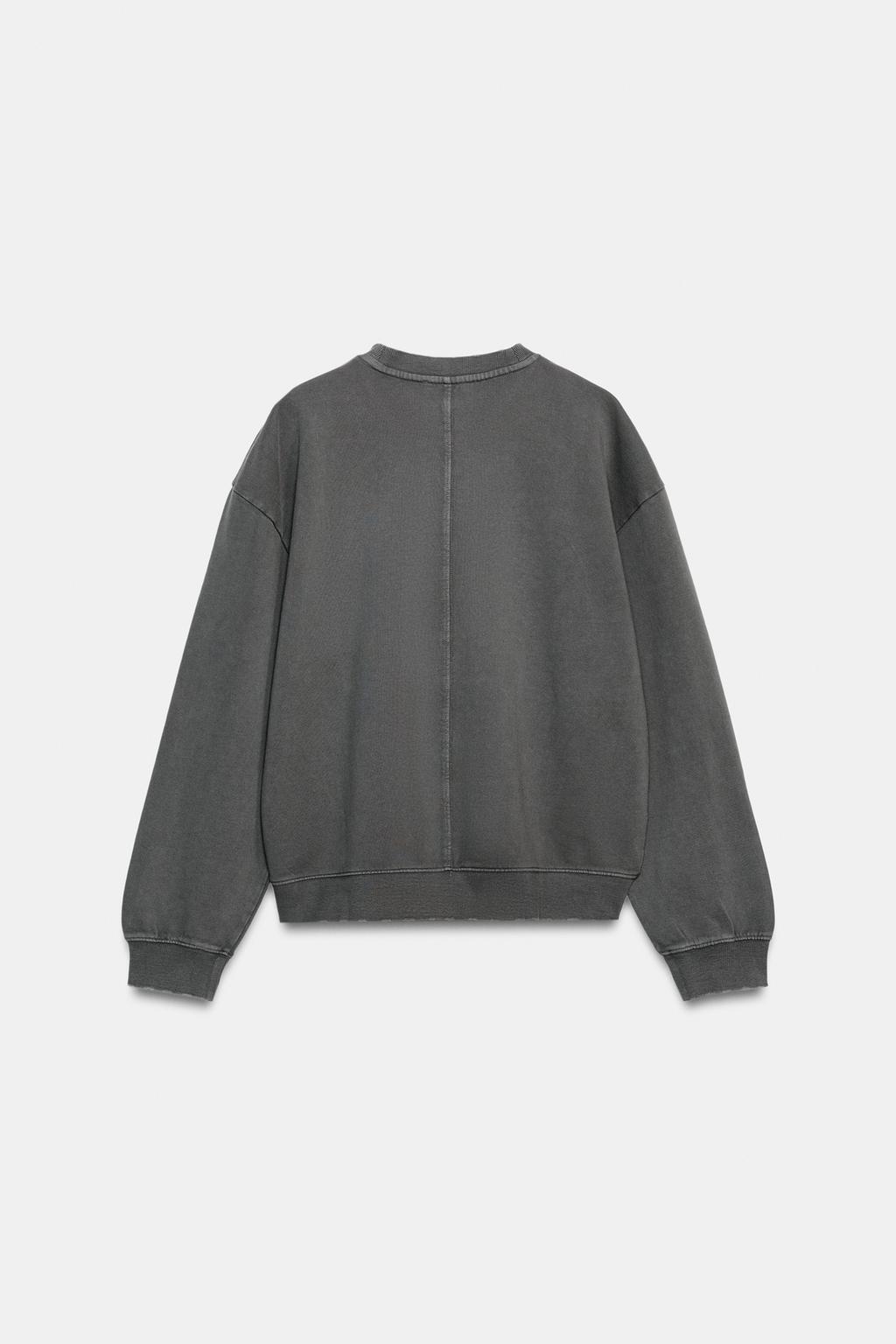 ТОЛСТОВКА ИЗ ТКАНИ С ЭФФЕКТОМ ПОТЕРТОСТИ