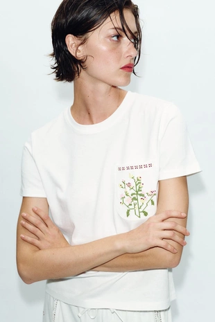 Футболка с вышивкой и карманами- Заказать в России