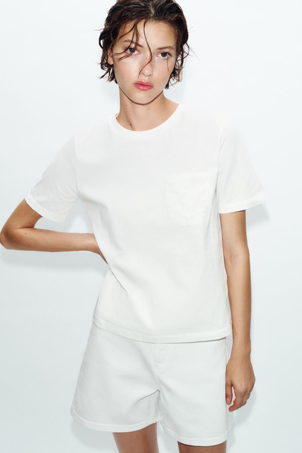 ФУТБОЛКА С ВЫШИВКОЙ НА КАРМАНЕ