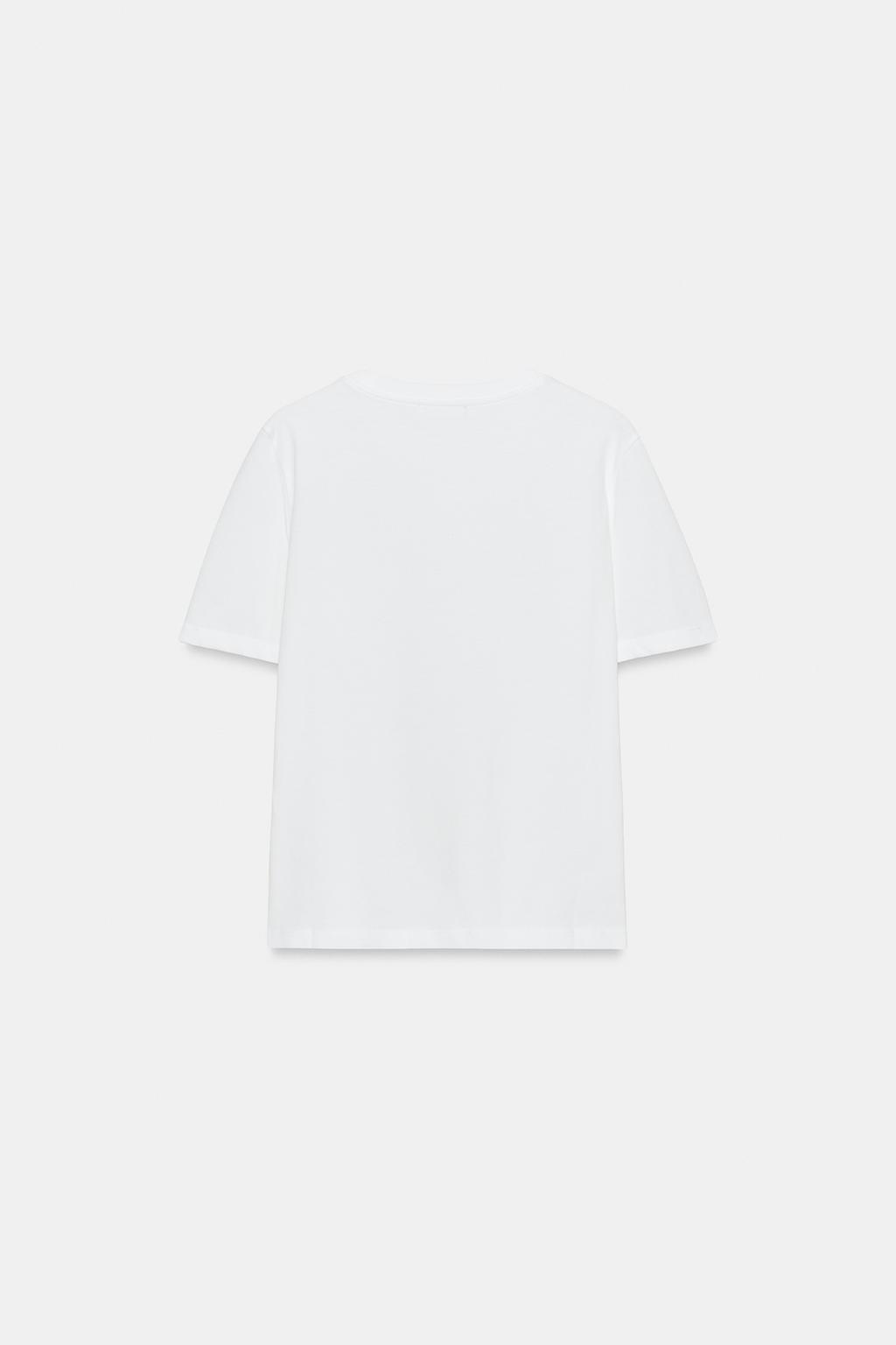 ФУТБОЛКА С ВЫШИВКОЙ НА КАРМАНЕ