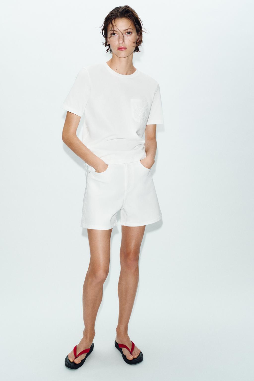 ФУТБОЛКА С ВЫШИВКОЙ НА КАРМАНЕ