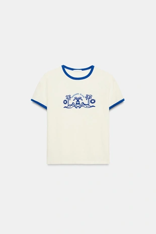 Футболка с короткими рукавами и вышивкой- Заказать в России