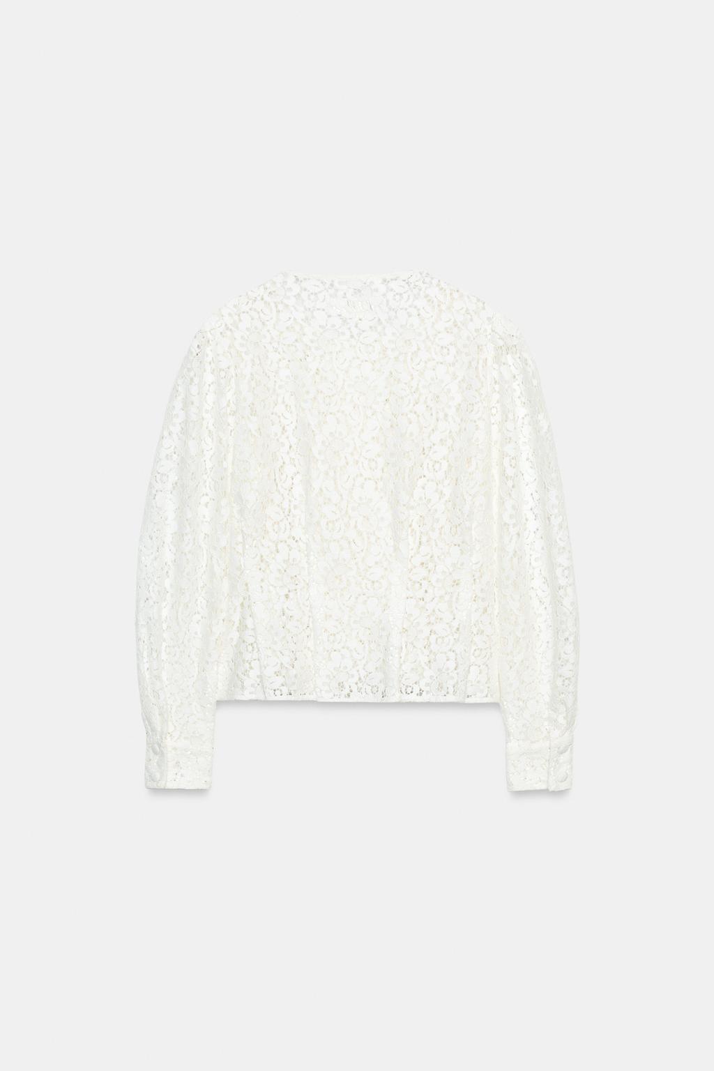 ДВУБОРТНАЯ КУРТКА С КРУЖЕВОМ