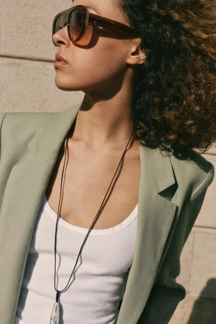 Блейзер из смесового льна с подвернутыми рукавами- Заказать в России