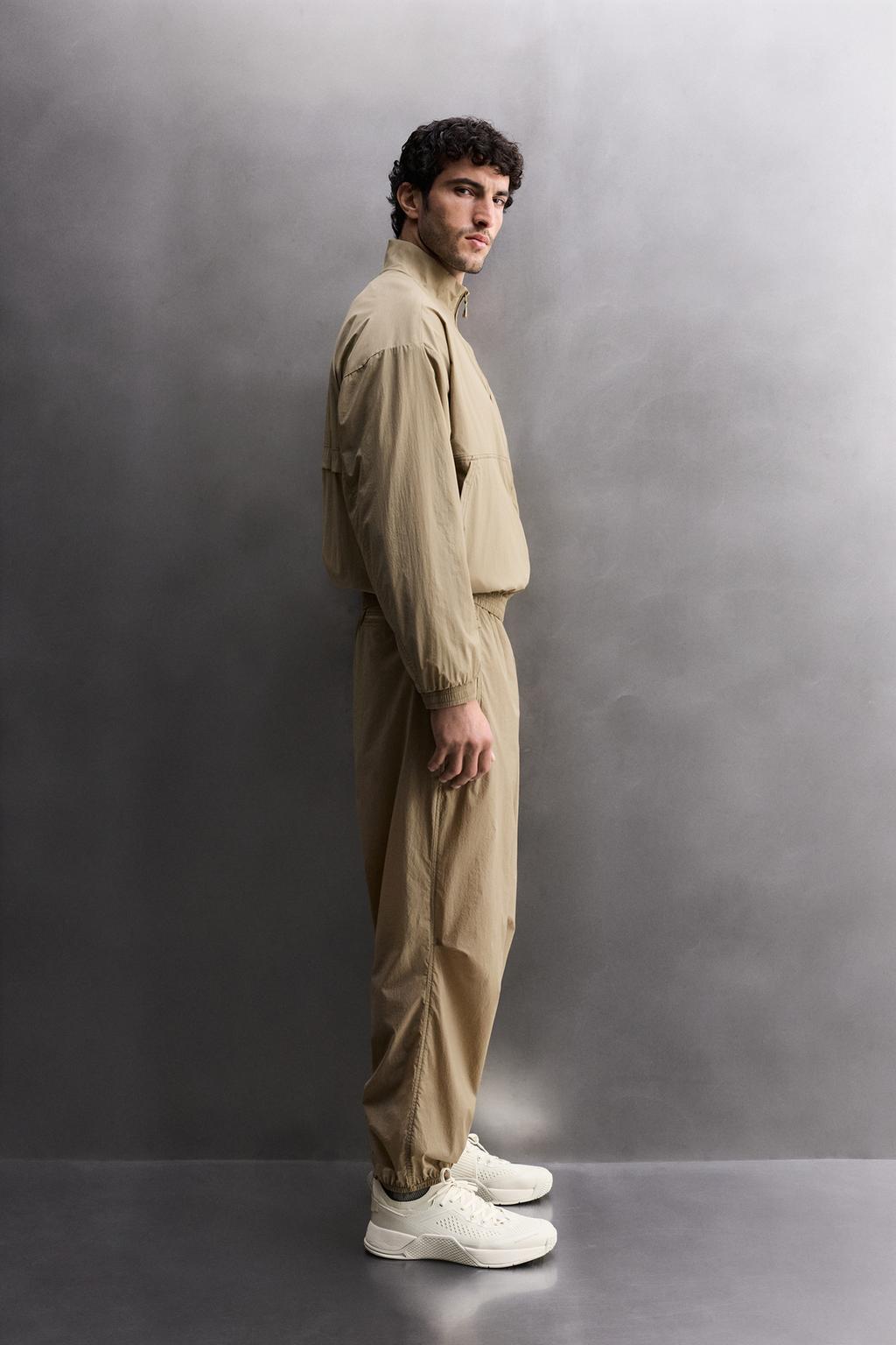 КУРТКА ТРЕНИРОВОЧНАЯ ИЗ ВЫСОКОТЕХНОЛОГИЧНОЙ ТКАНИ