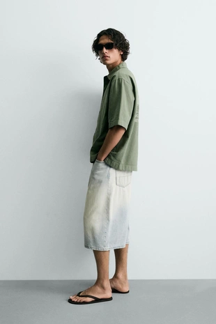 Рубашка с контрастным принтом и эффектом потертости