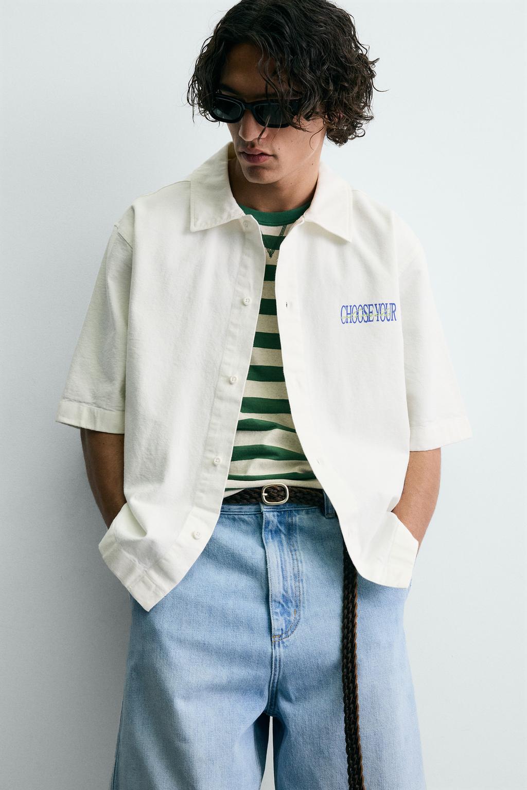 РУБАШКА С КОНТРАСТНЫМ ПРИНТОМ И ЭФФЕКТОМ ПОТЕРТОСТИ