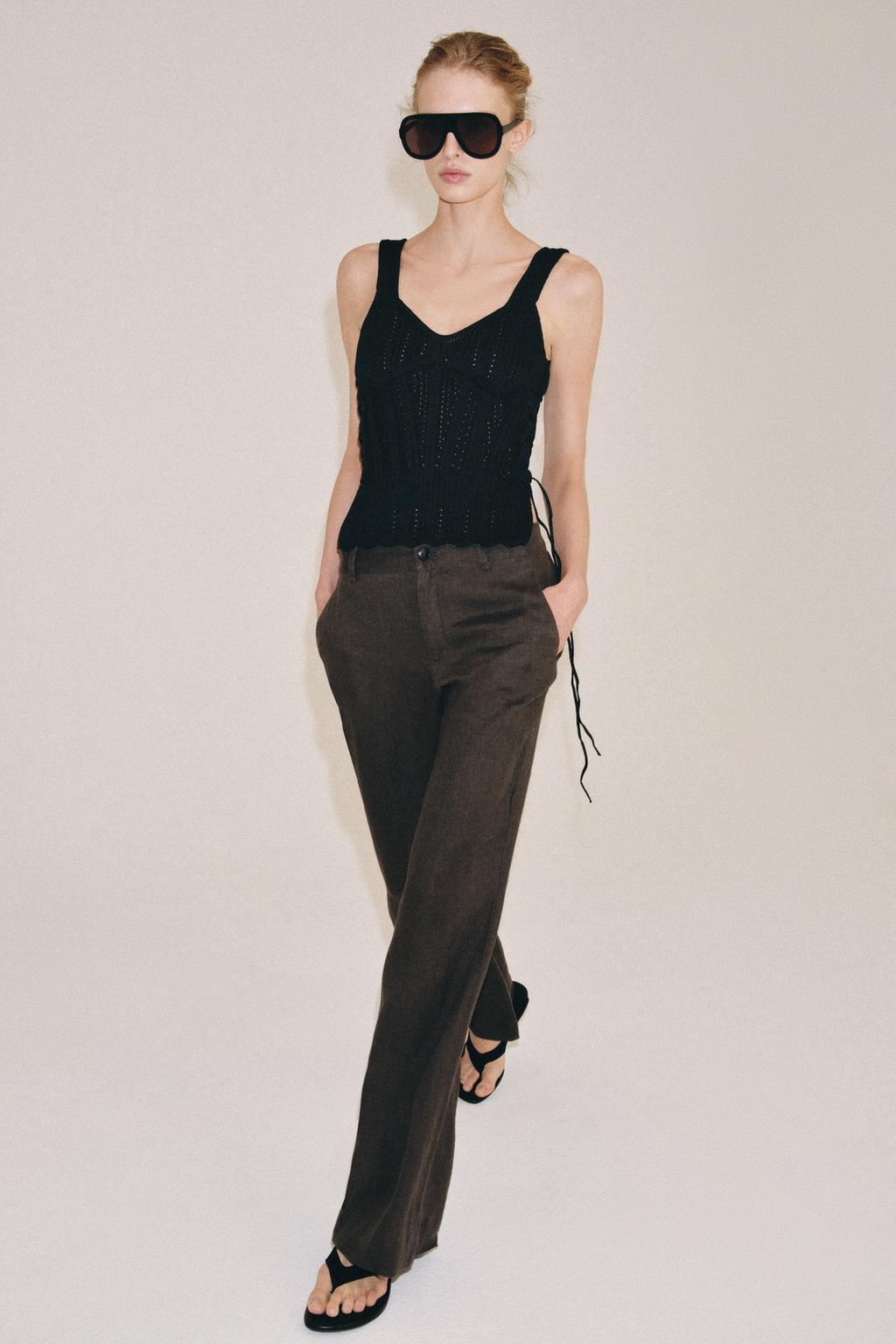 ТРИКОТАЖНЫЙ ТОП СО ШНУРОВКОЙ